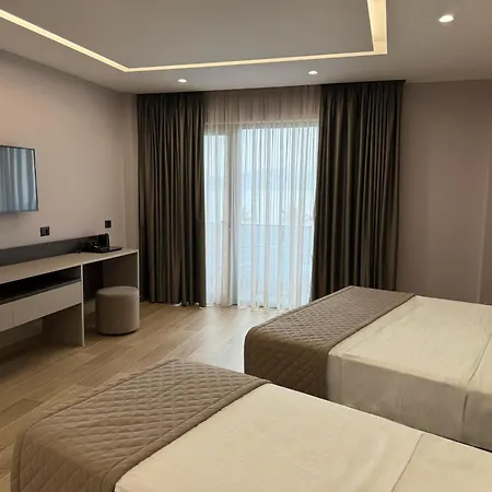 Joelle Premium Hotel Sarande Exterior photo