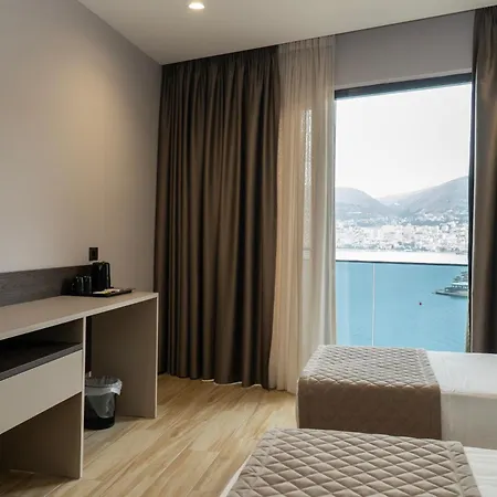 Joelle Premium Hotel Sarande Exterior photo